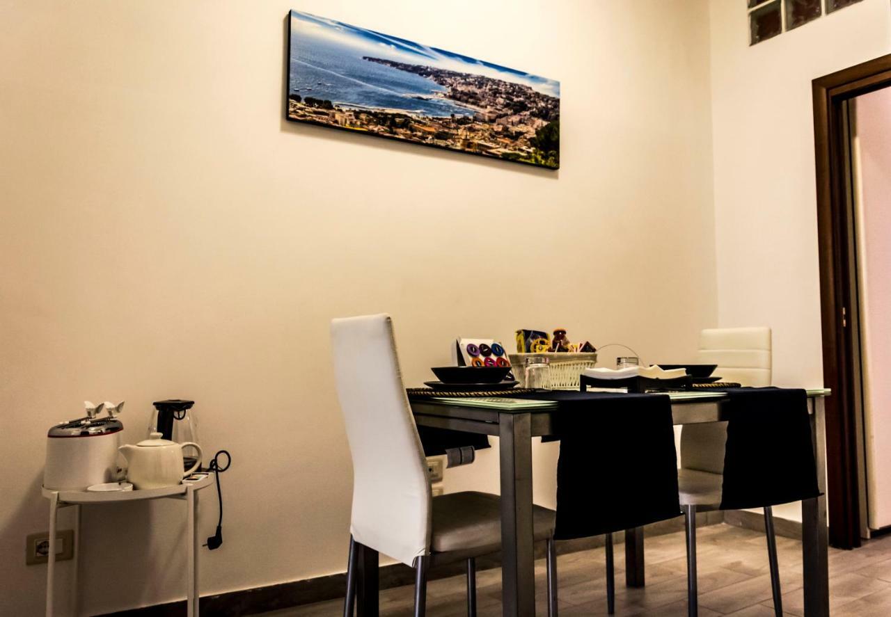 A Casa Nel Borgo Apartment Naples Exterior photo